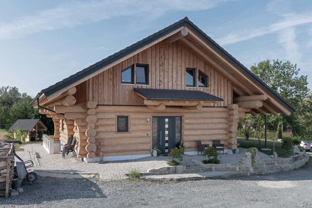 Ansicht mit Eingang Blockhaus Goldkronach