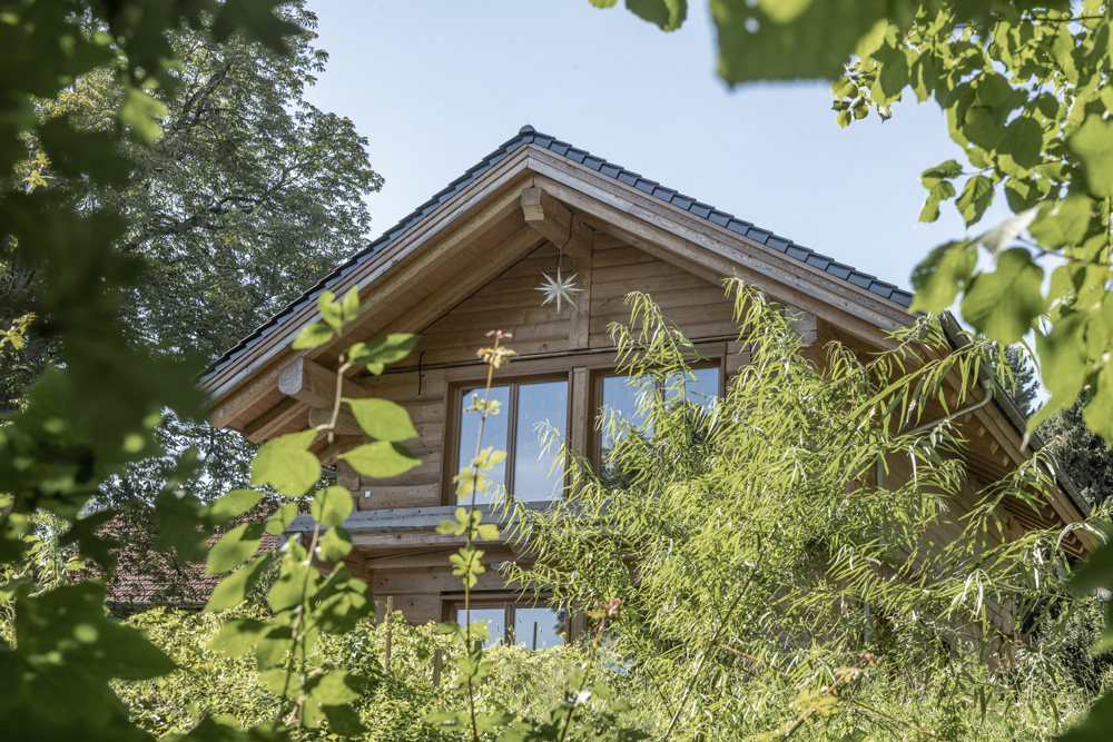 Giebel besäumtes Blockhaus Thüringen